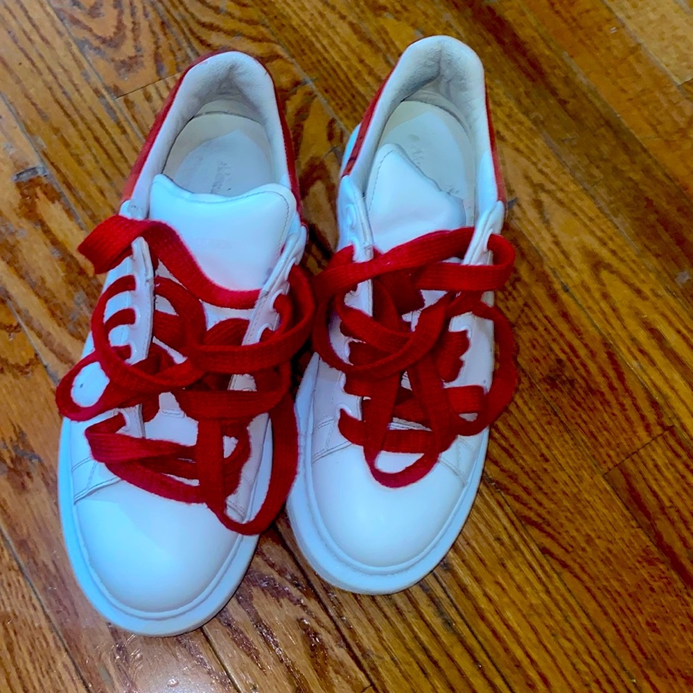 Alexander McQueen white calf leather lace-up oversized women’s sneaker size 39